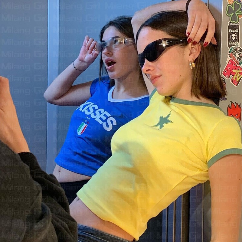 女性用ゴシック半袖Tシャツ,女性用ゴシックカジュアルトップ, - Y2K Graphic Baby Tee Crop のレビューと価格