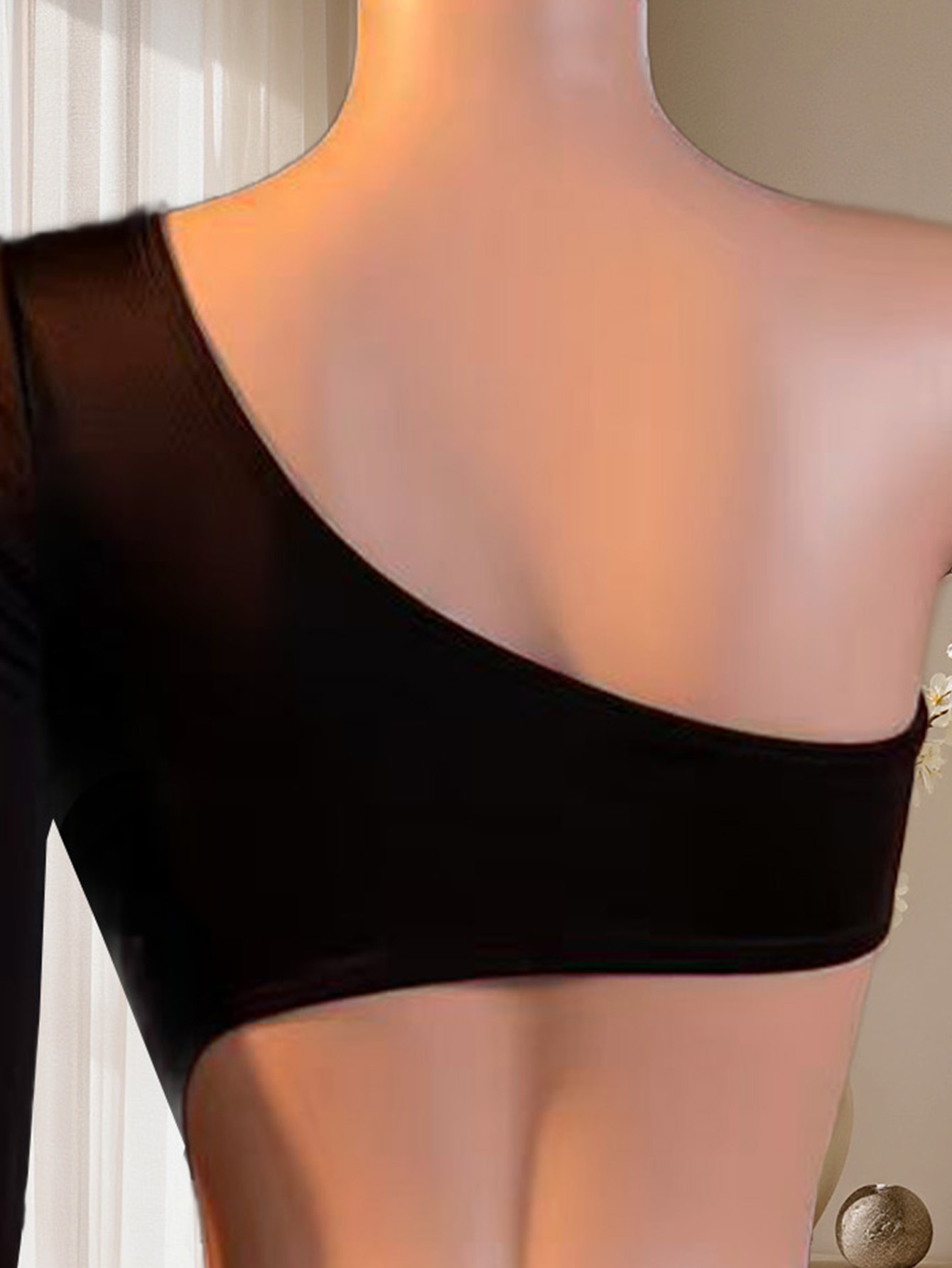 女性用ワンショルダーロングスリーブボディスーツ、背中が開いた - Lingerie のレビューと価格