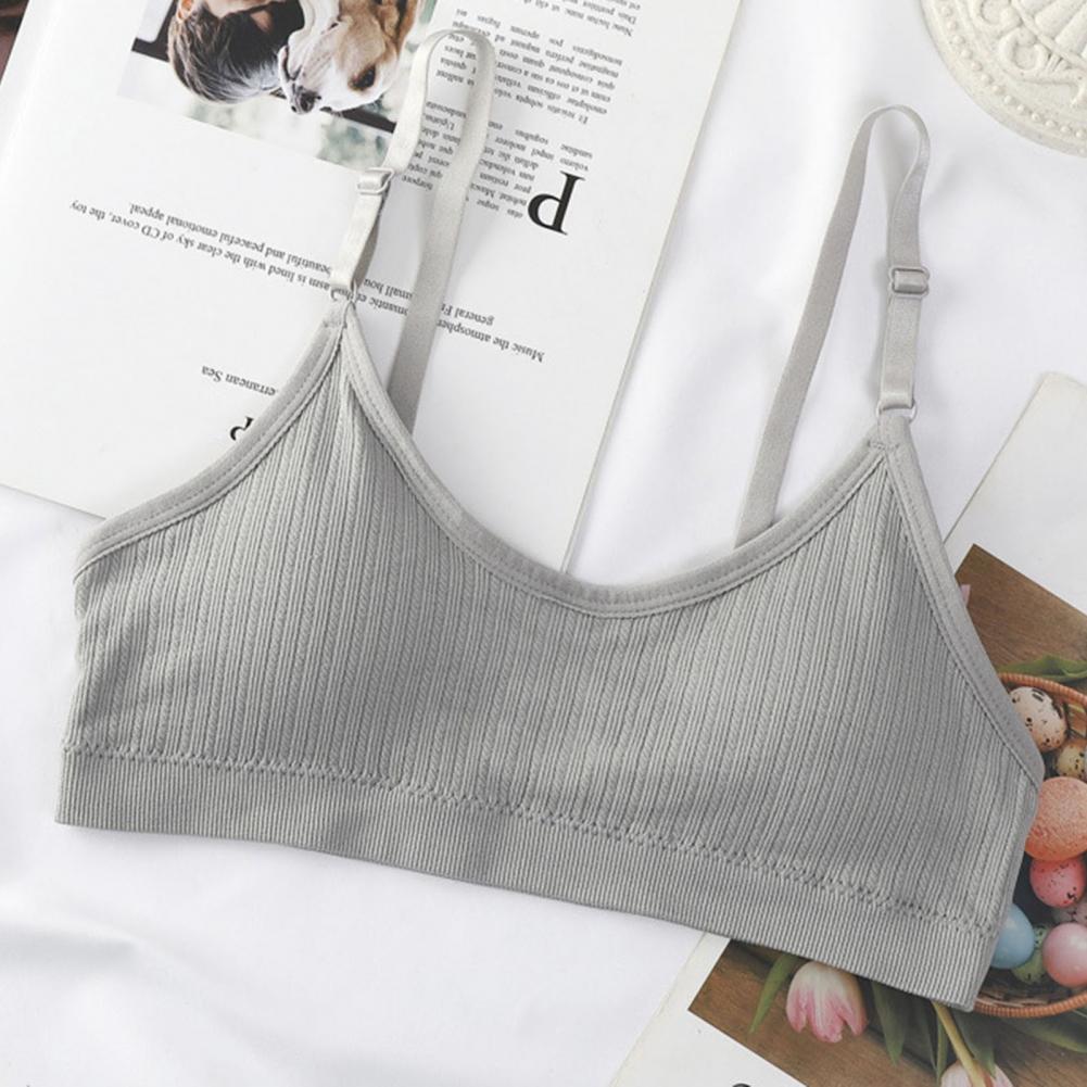 快適なスポーツブラ ワイヤレスパッド入りスポーツブラ リブ編 - Seamless Ribbed Workout Tank Top のレビューと価格