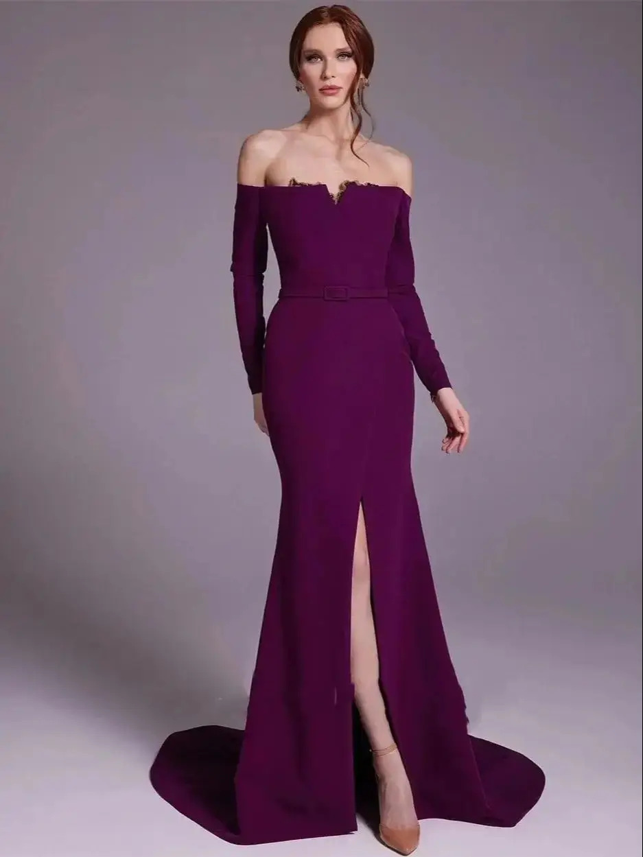 エレガントなサテンのイブニングドレス,裸の肩,ボートネック, - Elegant Satin Evening Gown Split のレビューと価格
